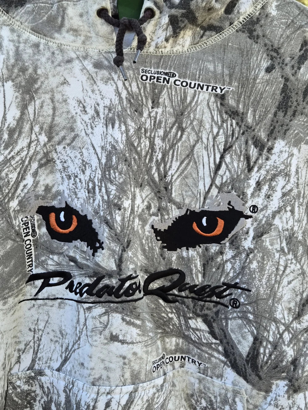 Predator Quest Camo Hoodie with Orange Eye Graphic Cabelas Large